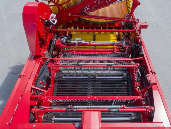 2206-grimme-select_200_with_multisep_and_turbosep-555x420.jpg