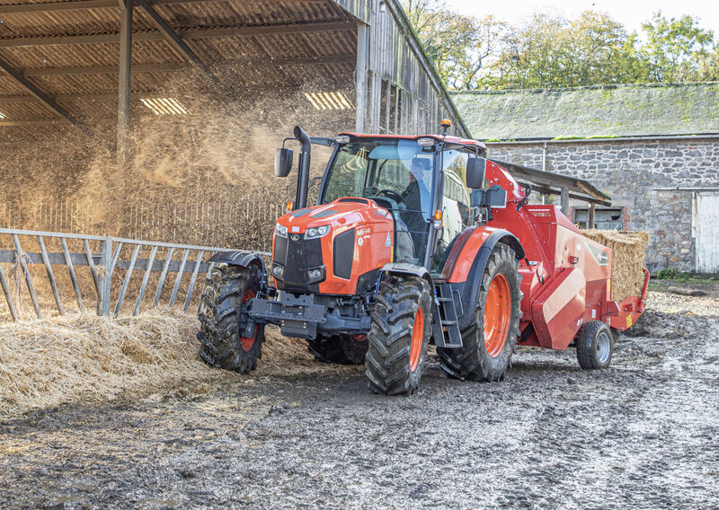 Kubota-M6-141uKv-863_6947-1536x1091.jpg